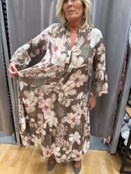 Zassi klänning brun med blommor