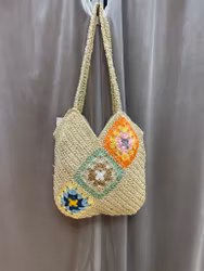 Beige virkad strandväska