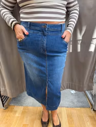 Jeanskjol med sprund framtill