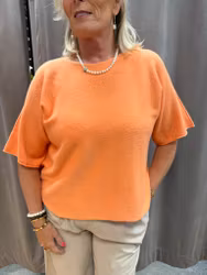 Orange mjuk stickad t-shirt