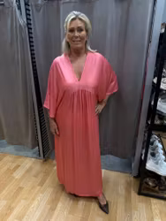 Missy rosa satinklänning