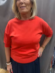 Vallmoröd stickad topp