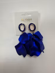 Örhängen med kornblå metallic löv