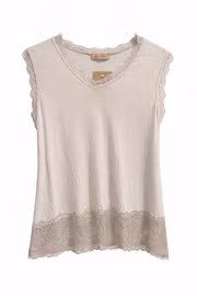 Beige linne med spetskant