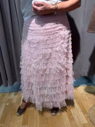 Rosa tyllkjol med hjärtan