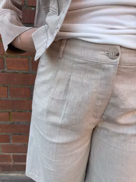 Sandfärgade cityshorts i linnemix