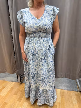 Blåblommig maxiklänning i linnemix