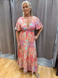 Multifärgad paisleymönstrad klänning