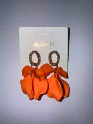 Örhängen med orange löv