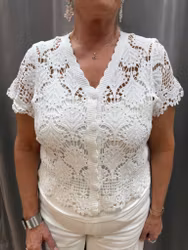 Vit virkad spetskofta