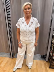 Vit virkad spetskofta