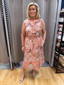 Ärmlös paisley klänning i korall