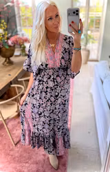 Starlet Bohemisk Klänning Mörkblå Rosa blomprint