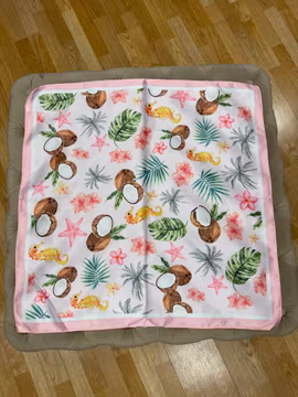 Rosa scarf med kokosnötter