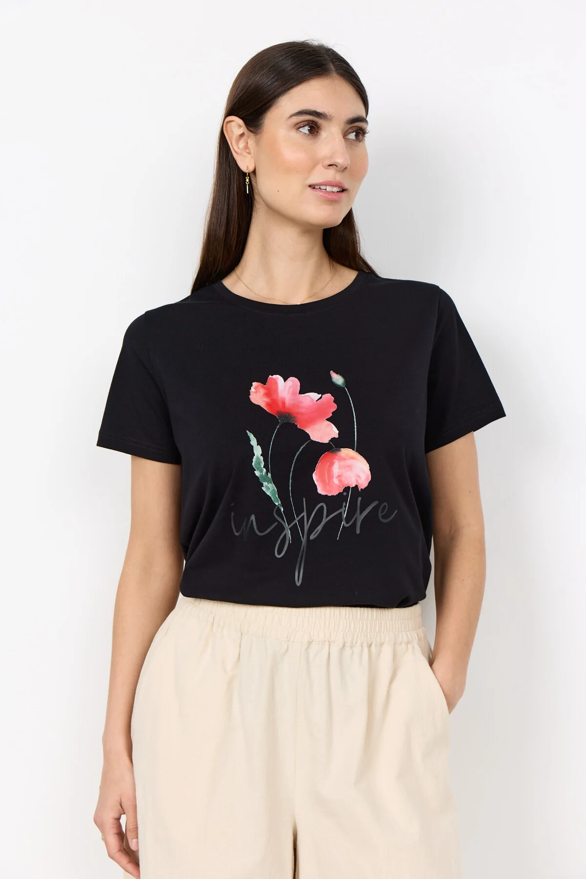 Svart T-shirt med vallmo