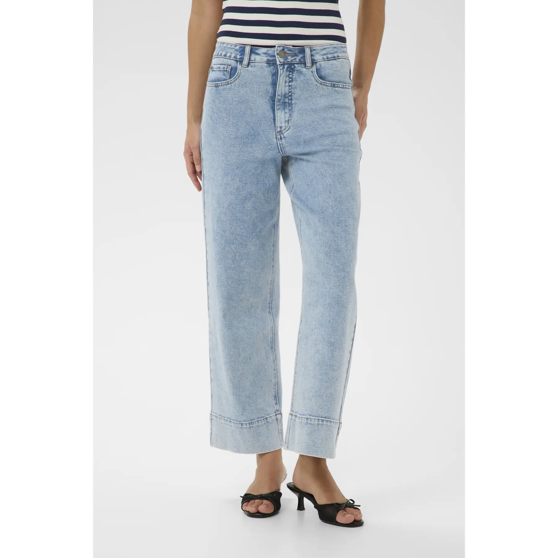Ljusa vida jeans