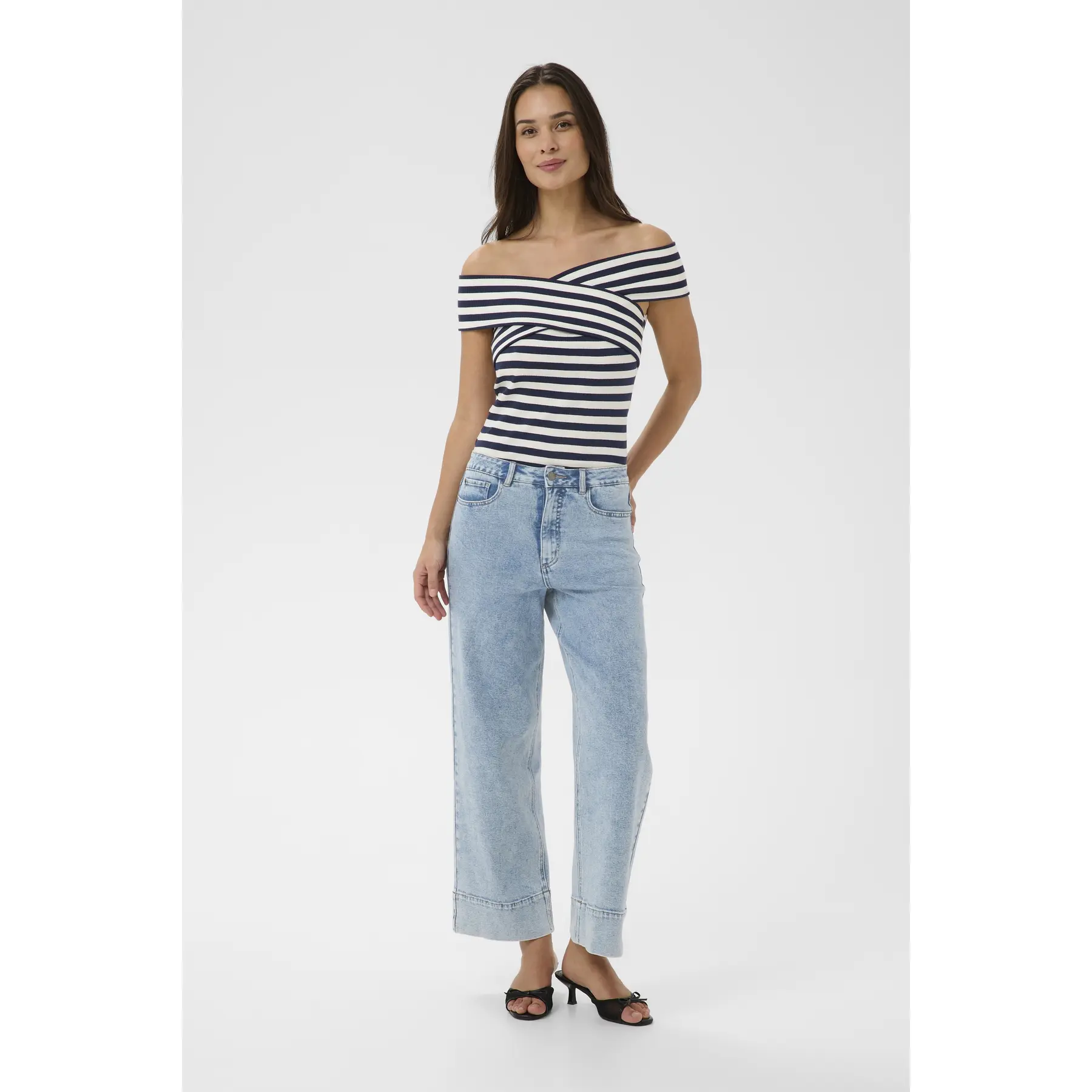 Ljusa vida jeans