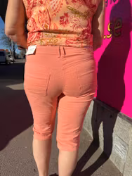 Aprikosfärgade capribyxor