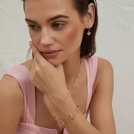 Valencia crystal huggie silver