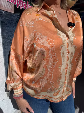 Orange satinblus when you danced