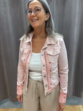 Rosa jeansjacka med broderier och paljetter