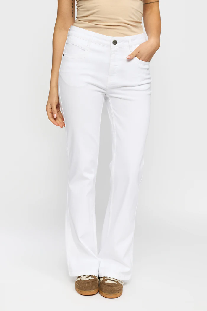 Vita stretchiga flare jeans
