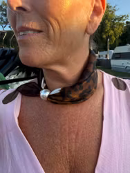 Magnetscarf brun leo
