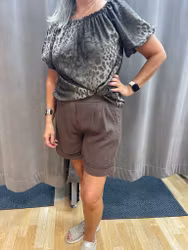 Mörkbruna shorts i linnemix