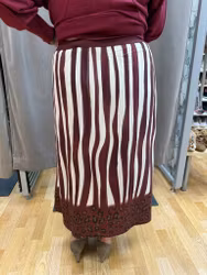 Bordeaux djurmönstrad kjol