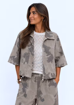 FÖRBESTÄLLNING - MdcQuartz Beige camo jacka