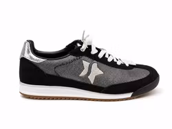 Marinblå och silverfärgade sneakers