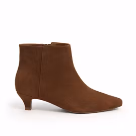 Brun ankelboots med låg klack