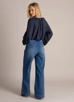 Sinka vida blå jeans med scarf