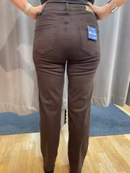 M-Wide Brown jeans