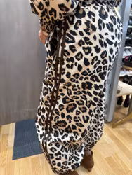 Leopardmönstrade ballongbyxor med revärer