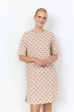 SC-JAMIE Beige Nattlinne med röda hjärtan