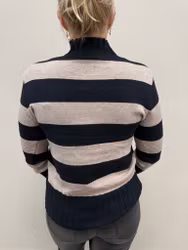 Svart och beige randig tröja