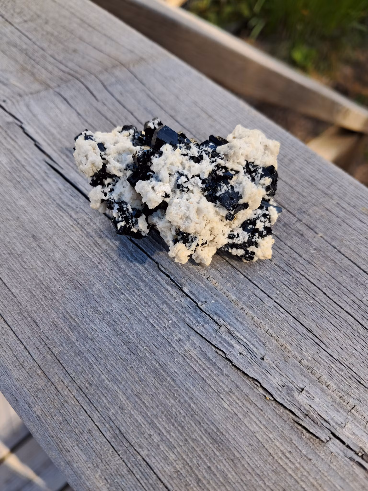 Schorl/svart Turmalin på matris, 41gr