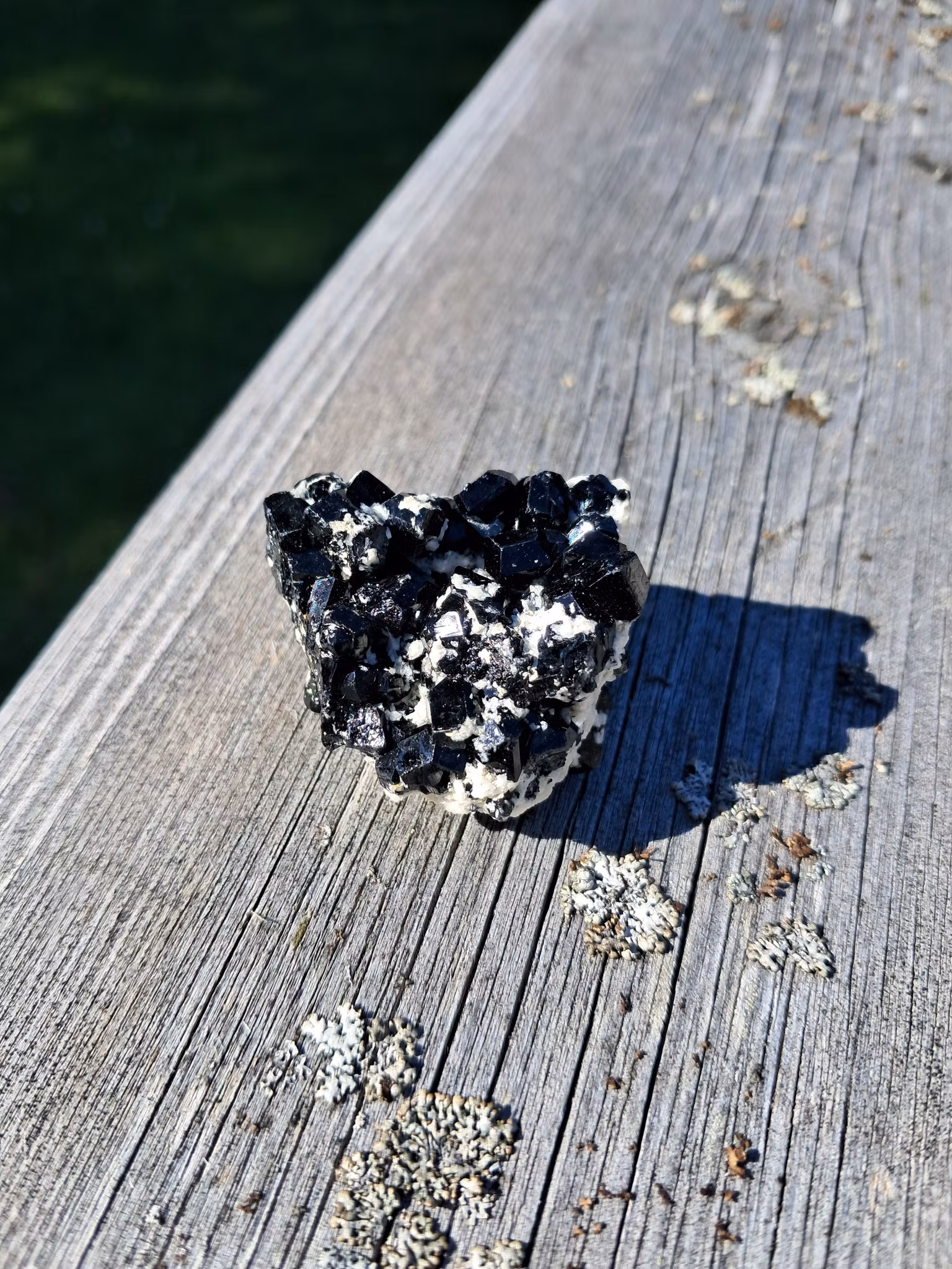 Schorl/svart Turmalin på matris, 29gr