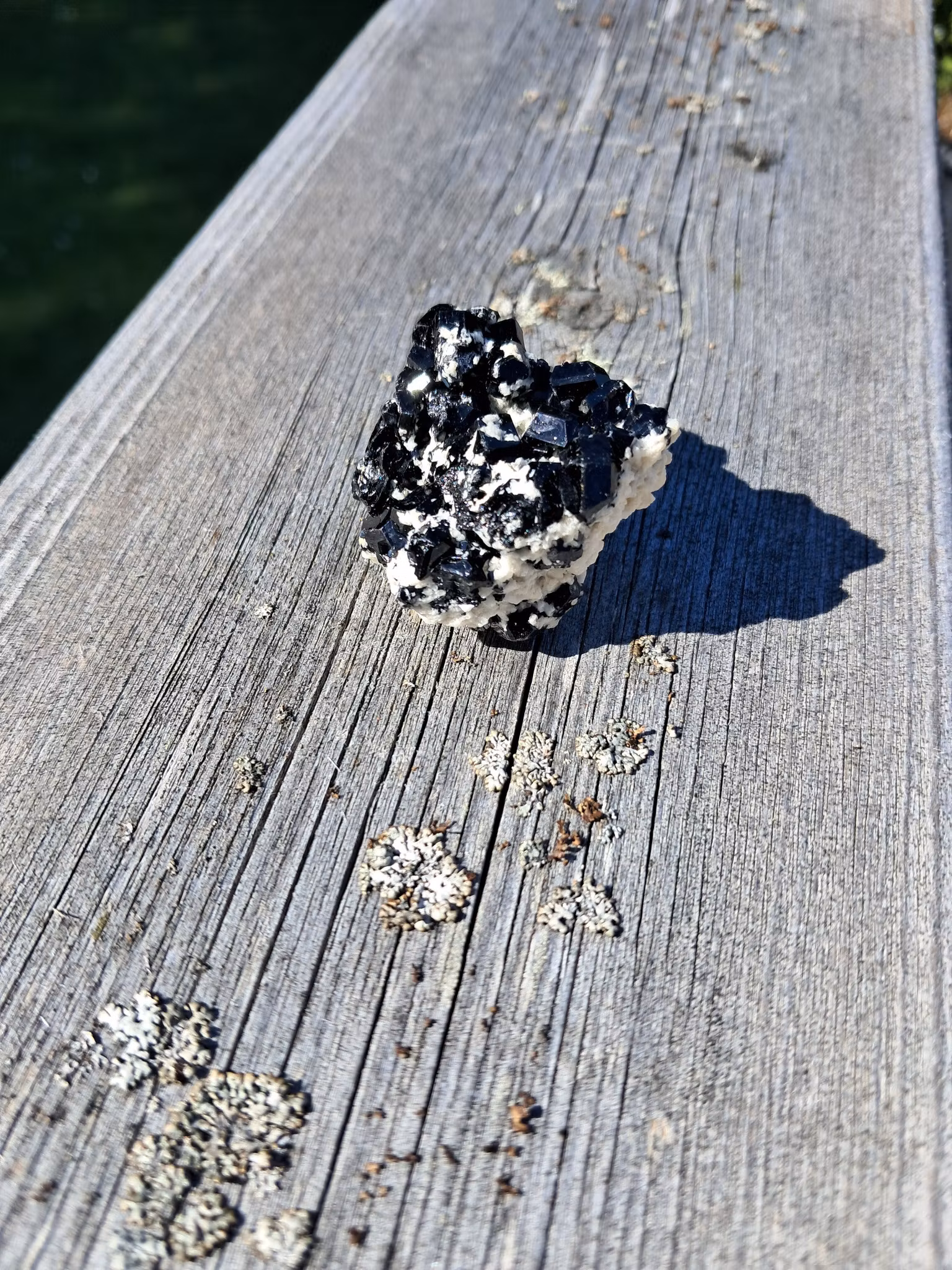 Schorl/svart Turmalin på matris, 29gr