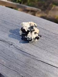 Schorl/svart Turmalin på matris, 17gr