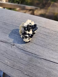 Schorl/svart Turmalin på matris, 17gr