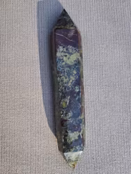 Drakblods-jaspis,  230gr  170mm