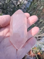 Rosenkvarts,  118gr  90mm