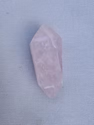 Rosenkvarts,  119gr  90mm