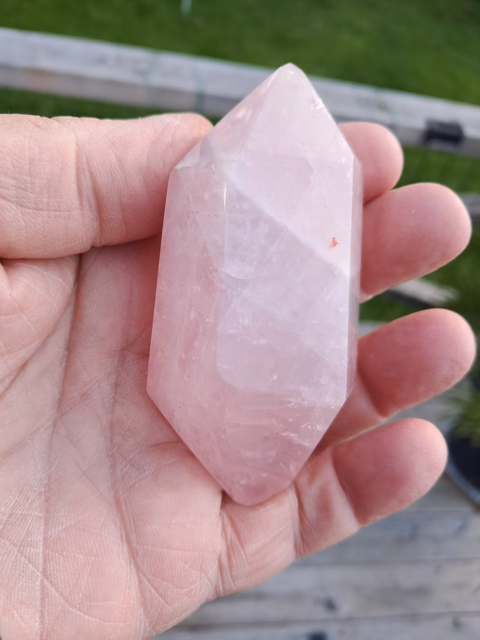 Rosenkvarts,  164gr  90mm