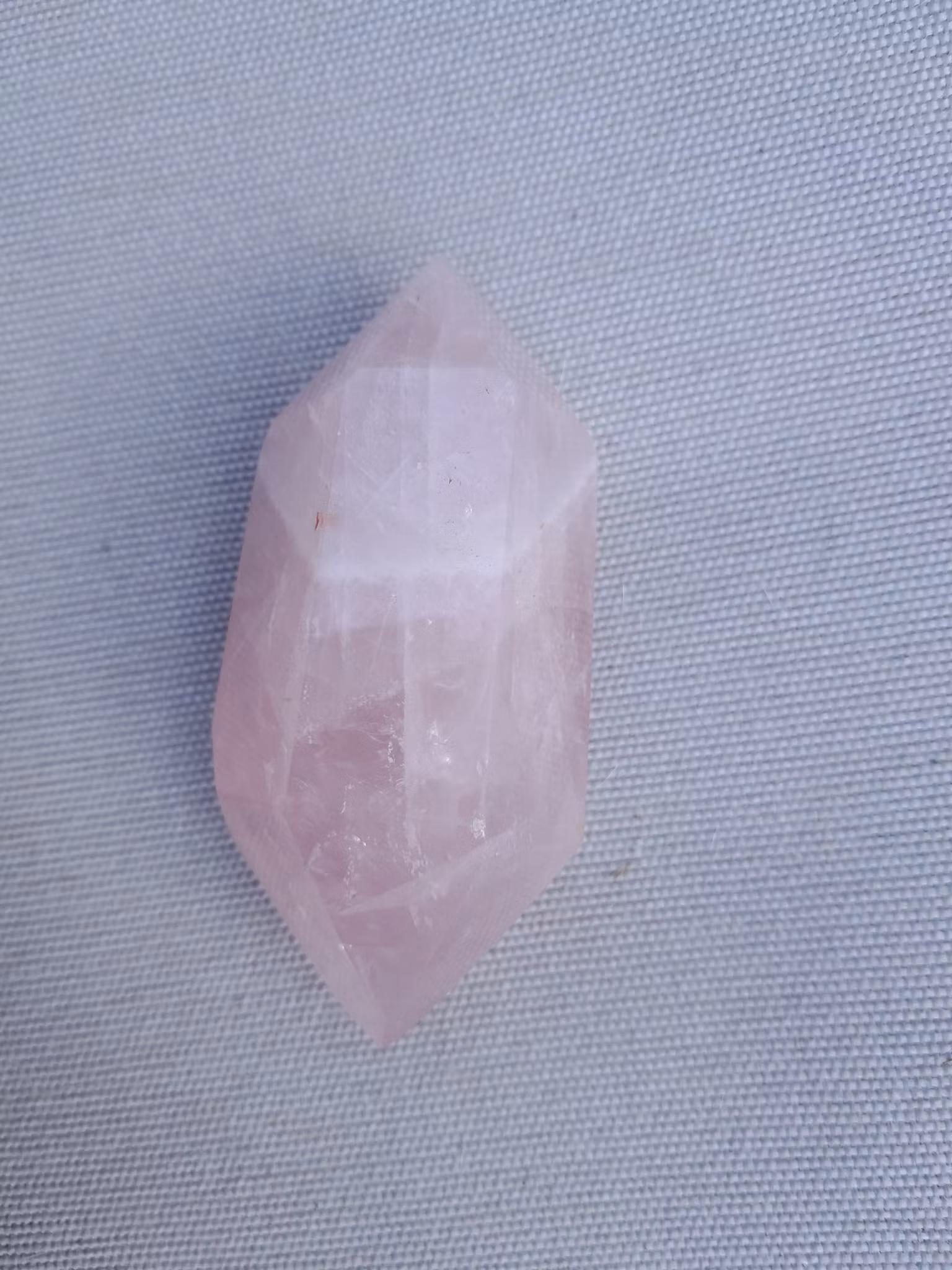 Rosenkvarts,  164gr  90mm