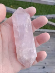 Rosenkvarts,  159gr  115mm