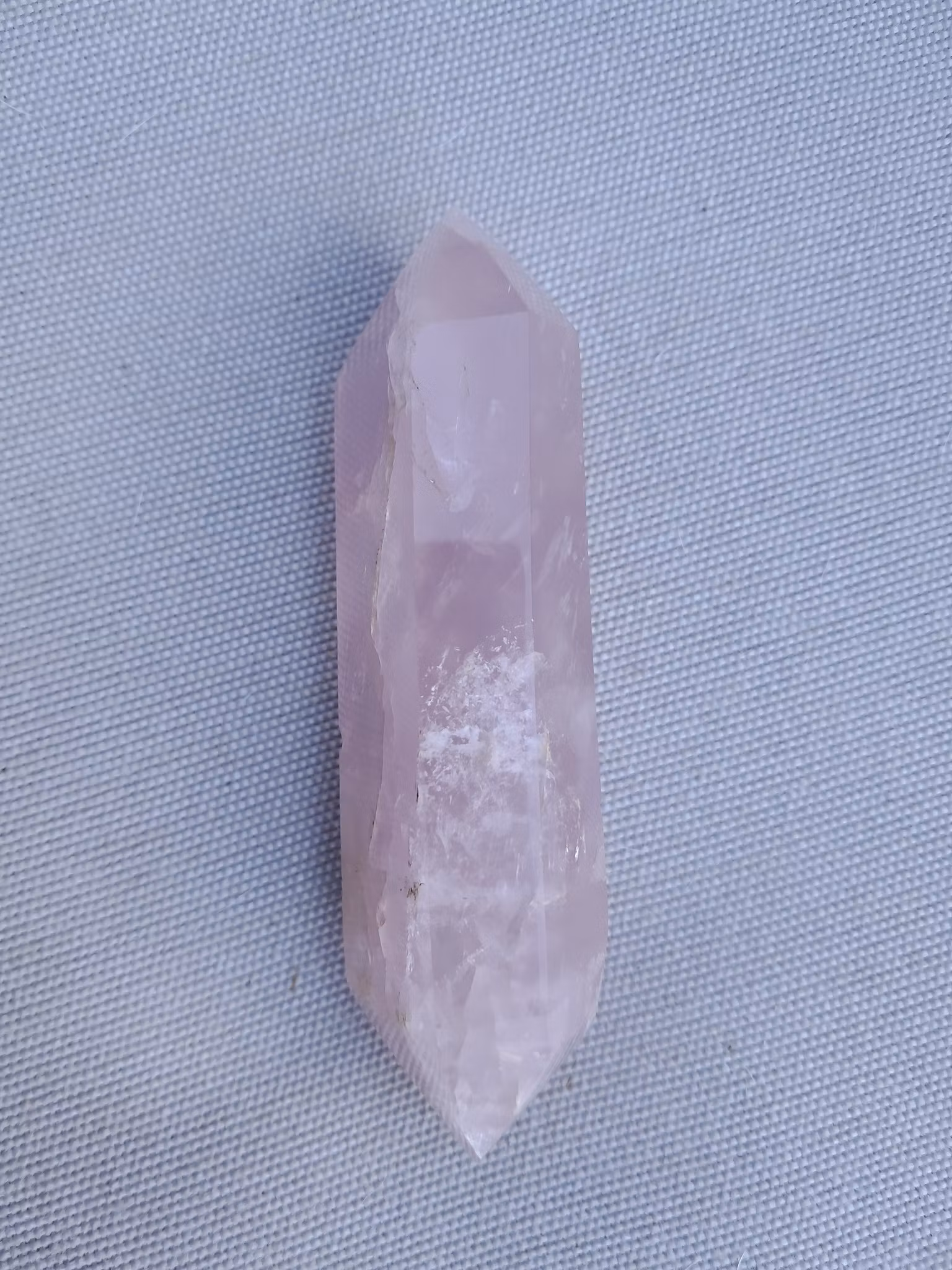 Rosenkvarts,  159gr  115mm