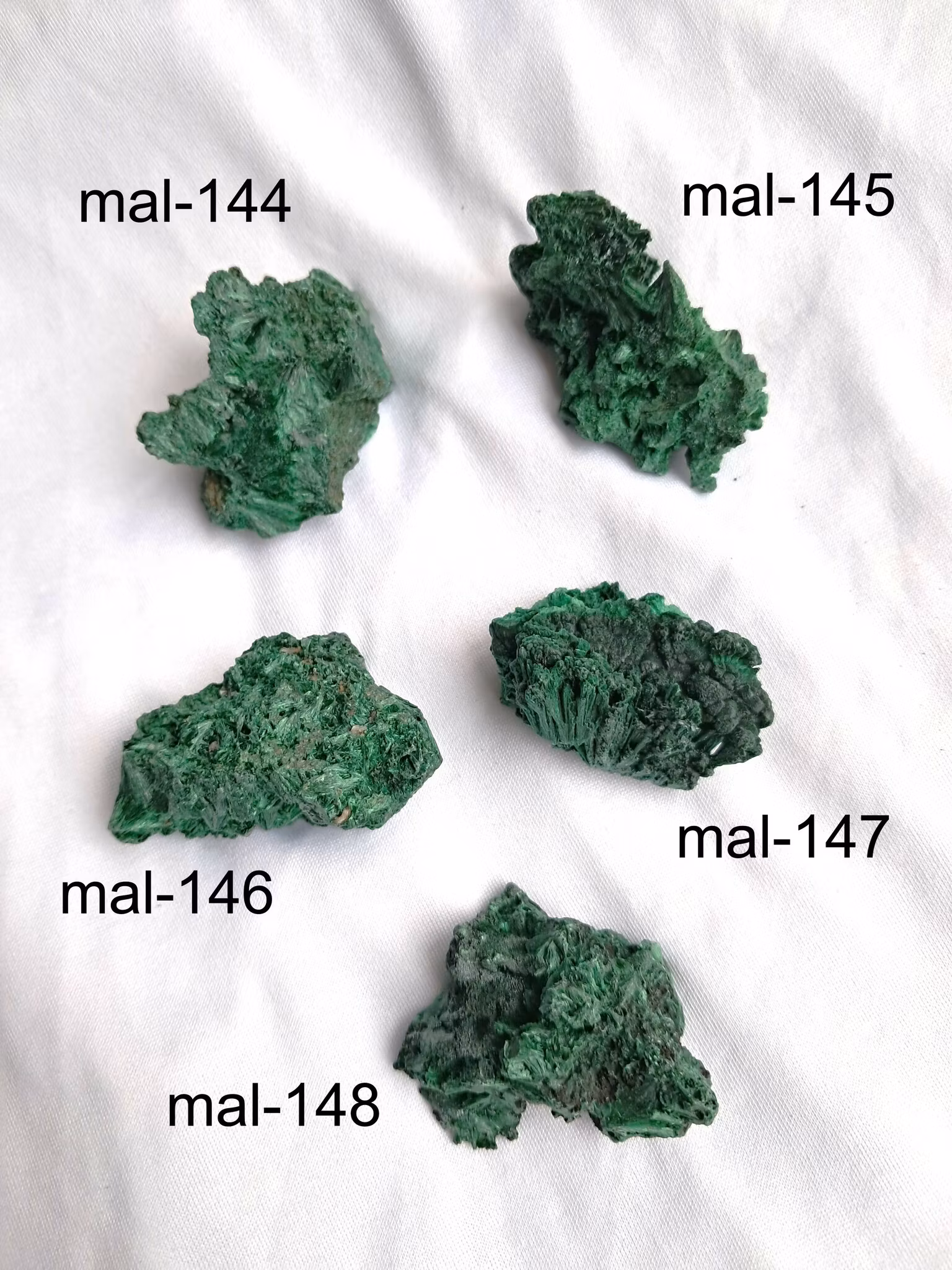 Sammets-malakit,  cirka 34gr  42mm